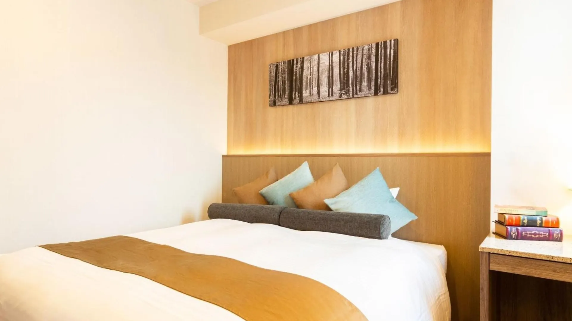 Nihonbashi Crystal Hotel II - Vacation Stay 99909V Ósaka